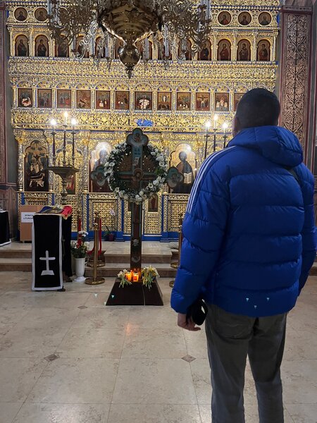 Barbat, matur, singur, divortat, din Bucuresti, cu situatie materiala buna,